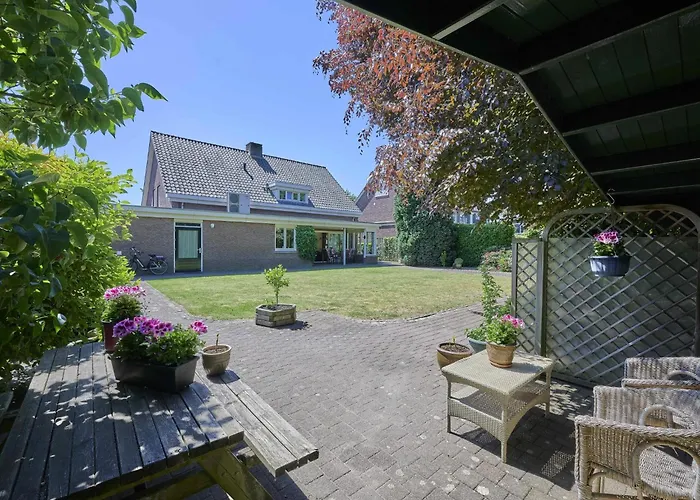 Lionshuis بيت للعطل Panningen