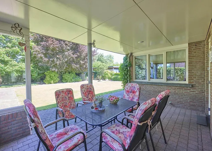 بيت للعطل Lionshuis