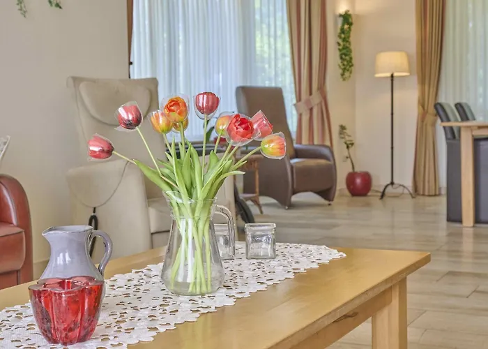 Lionshuis بيت للعطل *